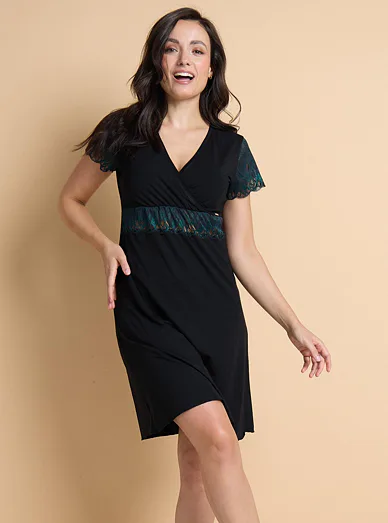 Noční košile Triola 61870 - černá