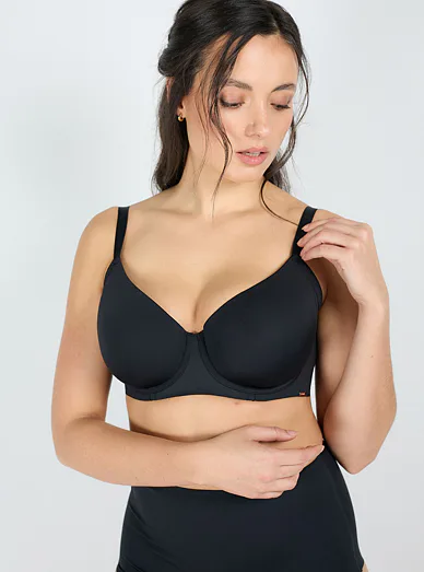 Dorina Essensual vyztužená podprsenka s kosticí černá - černá