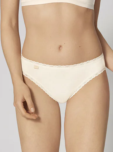 Sloggi 24/7 weekend sada klasických kalhotek - tělová kombinace